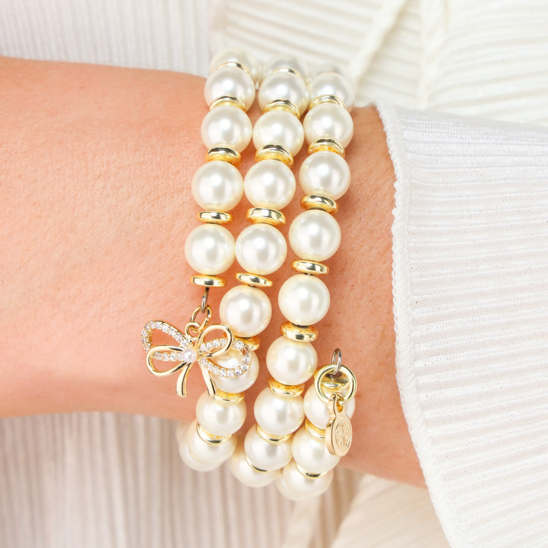 a person wearing a bracelet