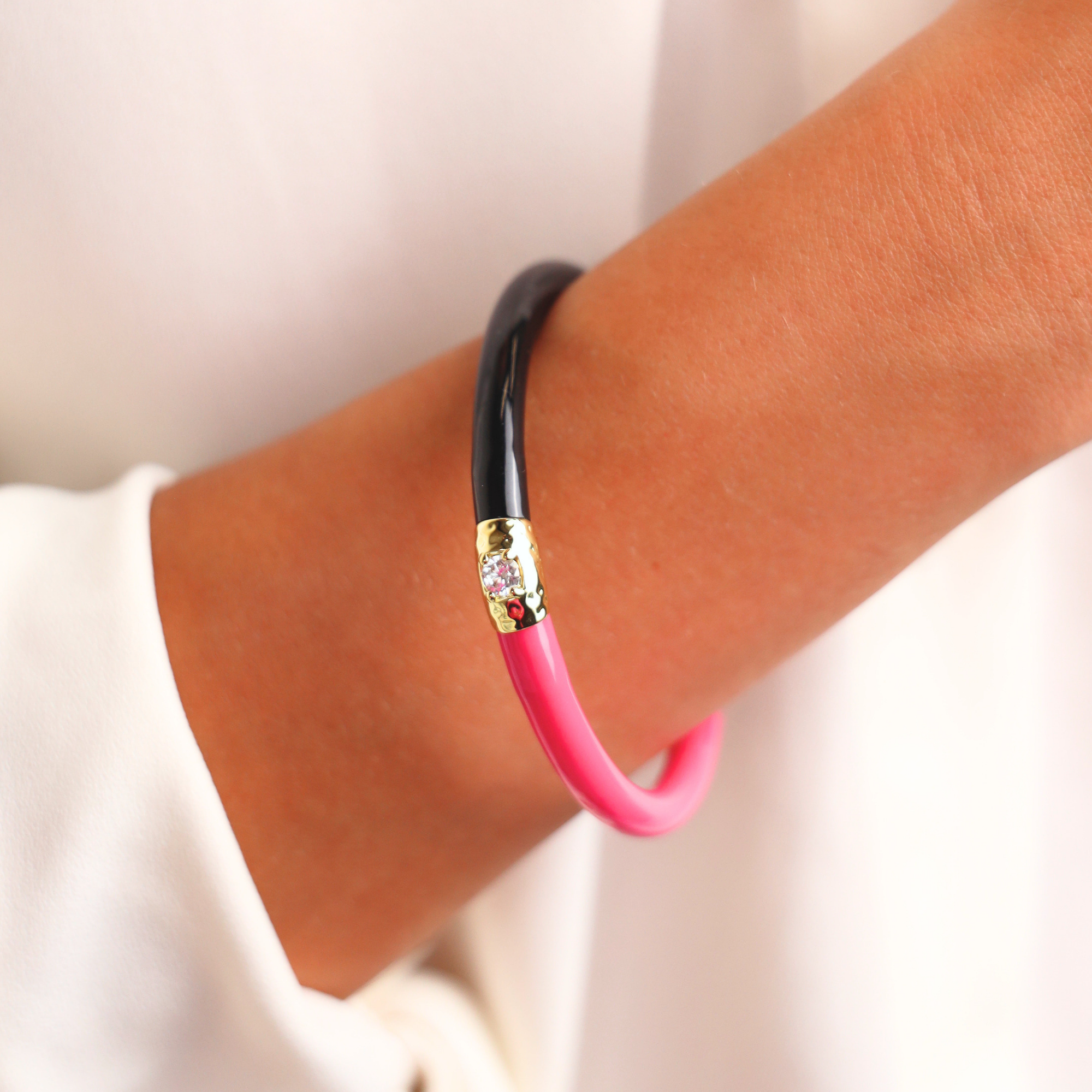 Black/Epic Pink Single Yin & Yang AWB®